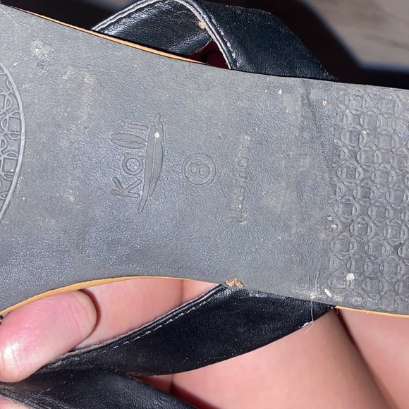 Women’s Kalli flip flops size 8 - Picture 3 of 3